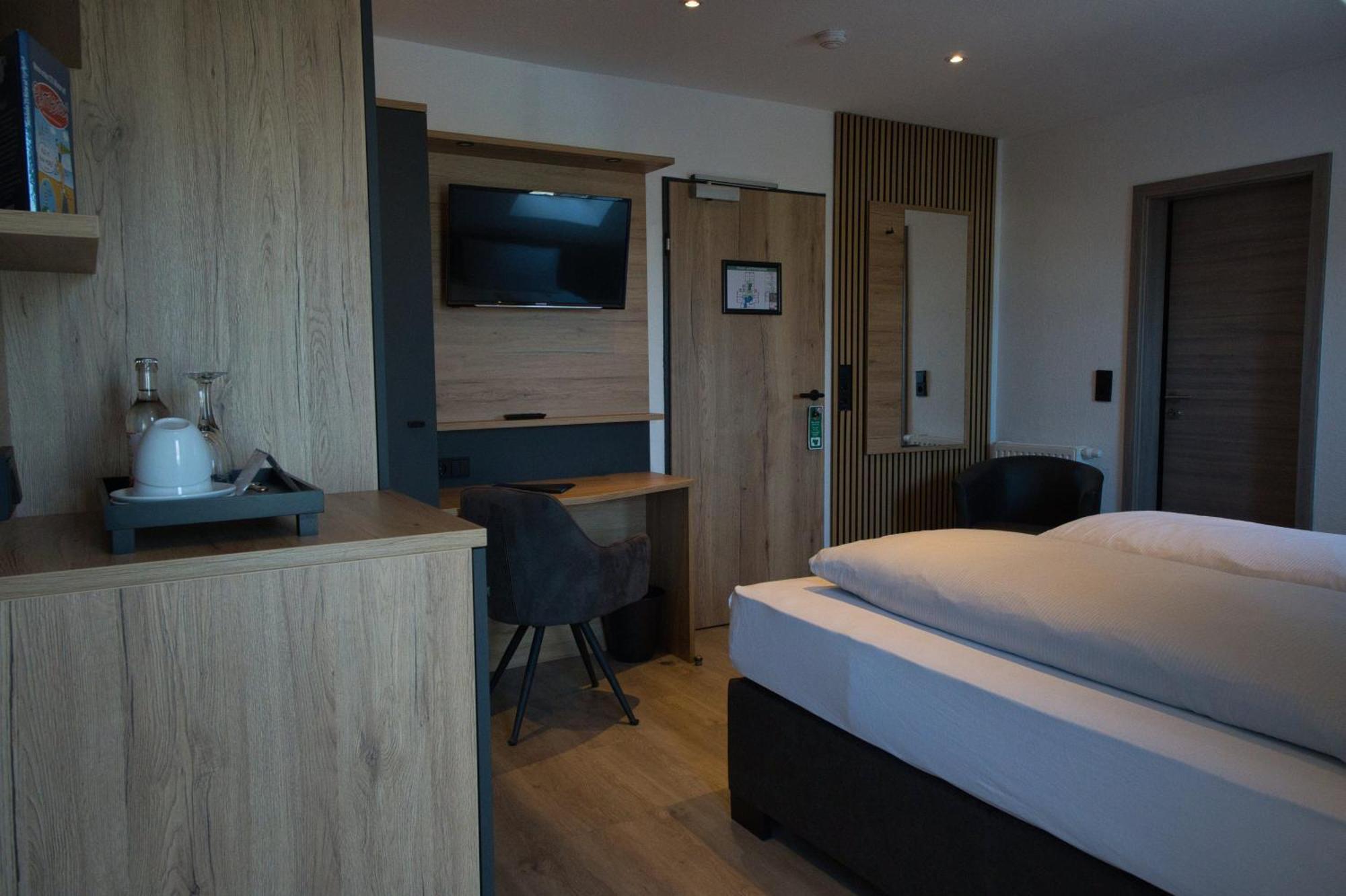 Meerzeit Strandhotel Neuharlingersiel Ngoại thất bức ảnh