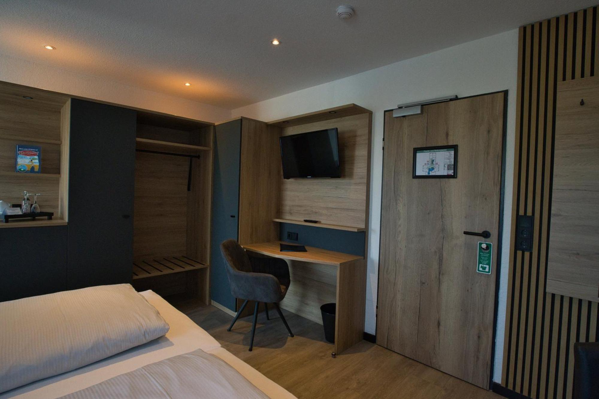 Meerzeit Strandhotel Neuharlingersiel Ngoại thất bức ảnh
