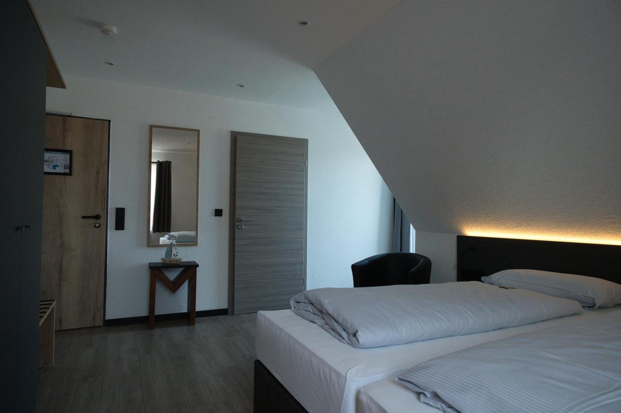 Meerzeit Strandhotel Neuharlingersiel Ngoại thất bức ảnh